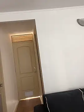 WhiteWomen online show from 11.24.25