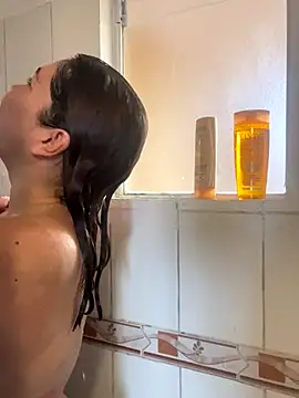 WhiteWomen online show from 12.01.25