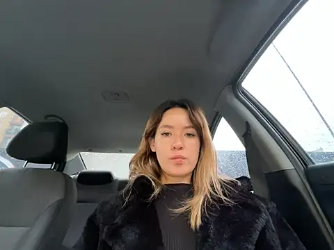 Snapshot of sexfire_lalita chatting on 03.04.25 sexfire lalita online show from 03.04.25