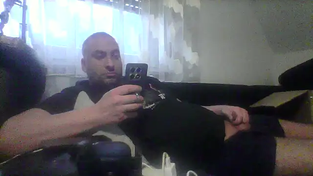 Snapshot of NewyorkDimi chatting on 01.11.25 NewyorkDimi online show from 01.11.25