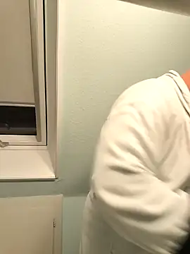 Snapshot of NewyorkDimi chatting on 01.28.25 NewyorkDimi online show from 01.28.25