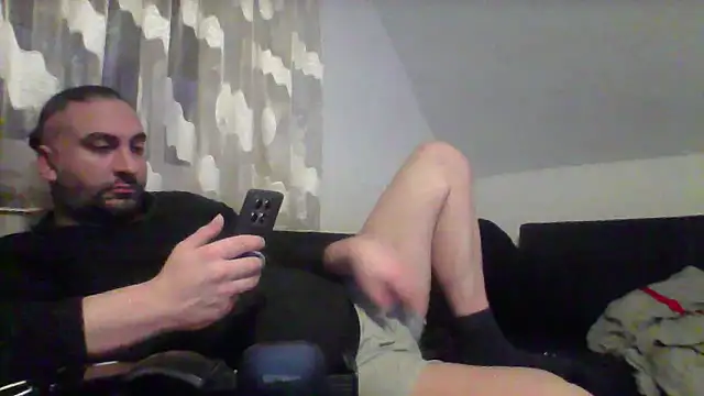 Snapshot of NewyorkDimi chatting on 03.01.25 NewyorkDimi online show from 03.01.25