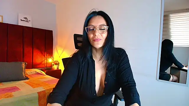 Zuzana21 online show from 09.24.25