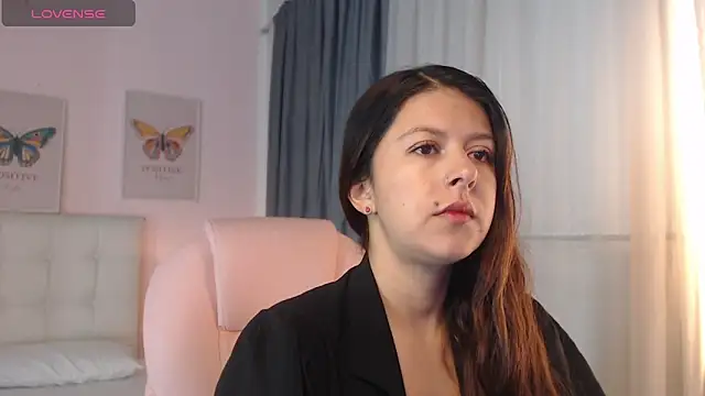 liss black online show from 02.15.25