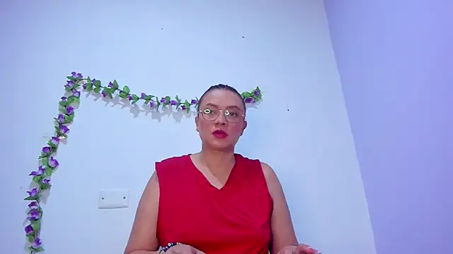 Snapshot of nicollee18 chatting on 01.29.25 nicollee18 online show from 01.29.25