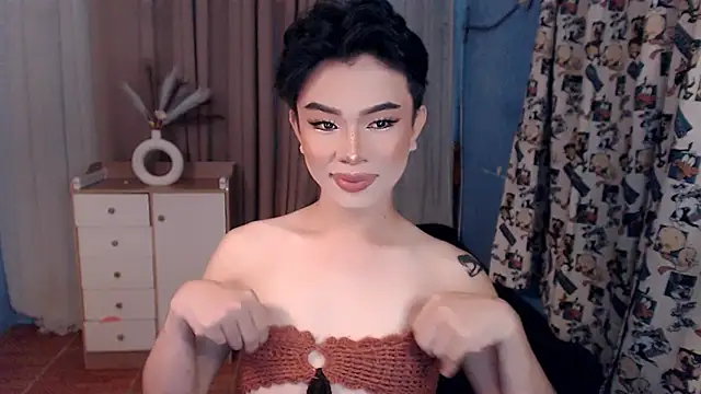 Snapshot of Dimpledimps69 chatting on 11.17.25 Dimpledimps69 online show from 11.17.25