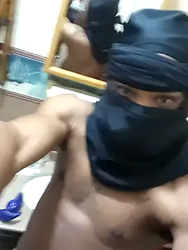 MaskOn DOut online show from 10.17.25