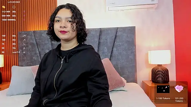 Snapshot of pretty_sunlight_ chatting on 01.15.25 pretty sunlight online show from 01.15.25