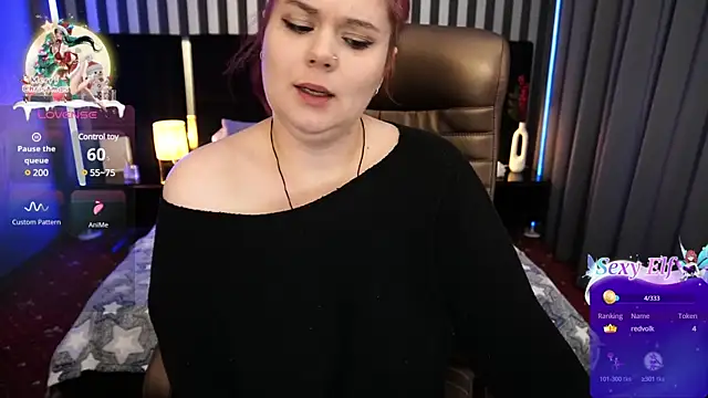 Snapshot of BettyDark chatting on 01.22.25 BettyDark online show from 01.22.25