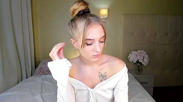 Stacy River online show from 02.22.25