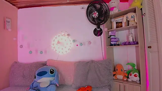 Snapshot of mara_jackson_ chatting on 03.12.25 mara jackson online show from 03.12.25