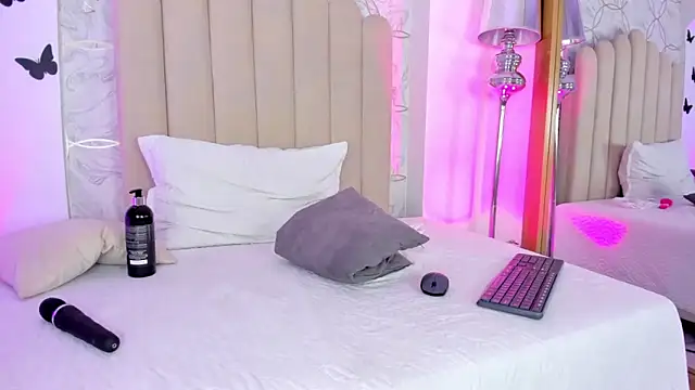 PollyGrey  online show from 02.01.25