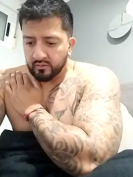 Snapshot of Drake_Smith1 chatting on 12.05.25 Drake Smith1 online show from 12.05.25