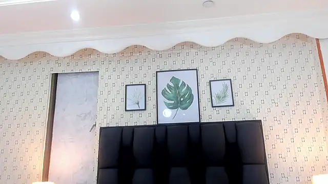 MirandaRossi online show from 02.04.25