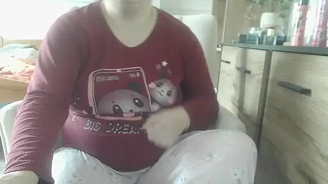 Snapshot of ReifeVenna chatting on 03.04.25 ReifeVenna online show from 03.04.25