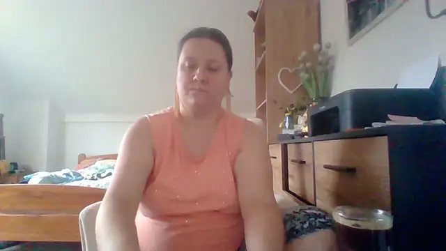 Snapshot of ReifeVenna chatting on 09.23.25 ReifeVenna online show from 09.23.25