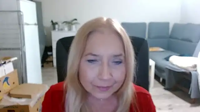 Snapshot of sofia_xkiss chatting on 12.23.24 sofia xkiss online show from 12.23.24
