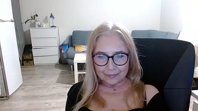Snapshot of sofia_xkiss chatting on 02.13.25 sofia xkiss online show from 02.13.25