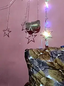 Snapshot of Indian_Carolina chatting on 02.18.25 Indian Carolina online show from 02.18.25