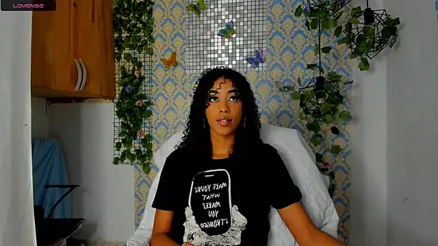 sasha fox00 online show from 12.18.24