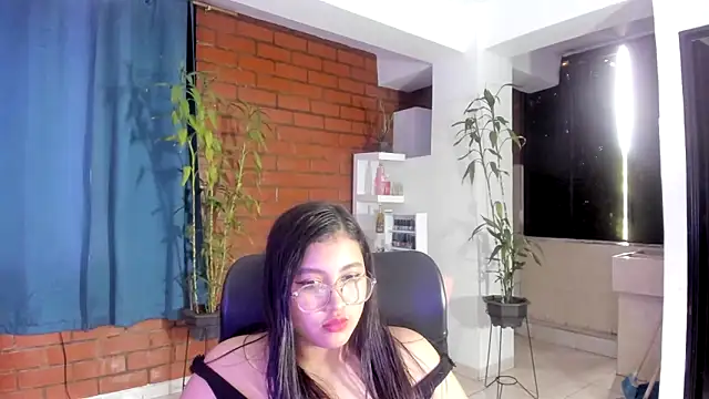 TEE DIRTY SQUIRT online show from 11.19.25