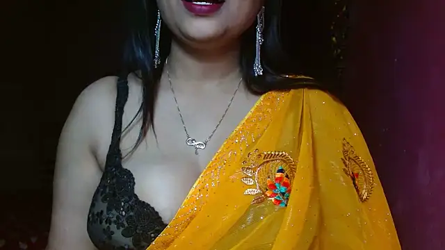 Snapshot of _Kamakshi chatting on 12.18.24 Kamakshi online show from 12.18.24