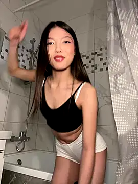 Snapshot of DesiredHoney chatting on 12.01.24 DesiredHoney online show from 12.01.24