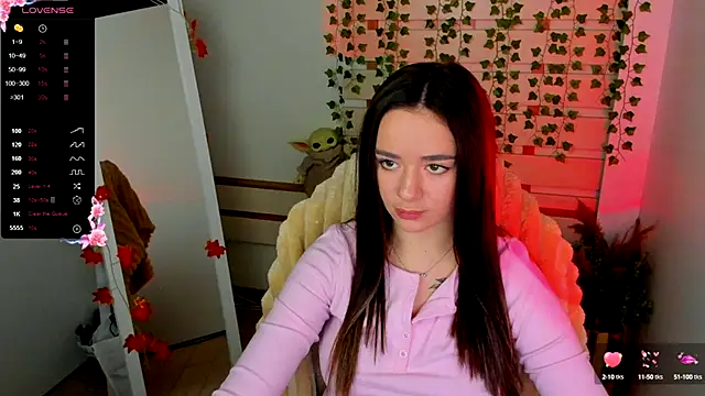 Snapshot of Bella_XO chatting on 10.16.25 Bella XO online show from 10.16.25