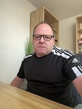 coupleLatinaLovers online show from 01.24.25