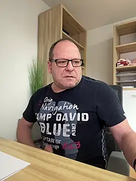 coupleLatinaLovers online show from 01.31.25