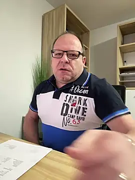 coupleLatinaLovers online show from 03.17.25