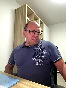 coupleLatinaLovers online show from 09.09.25