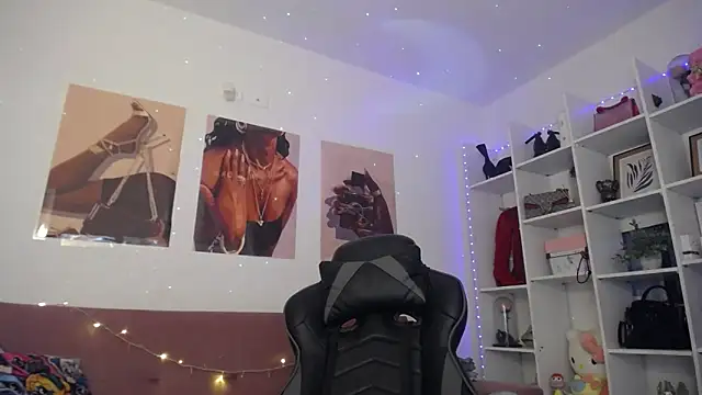 Snapshot of catalinapalencia chatting on 02.15.25 catalinapalencia online show from 02.15.25