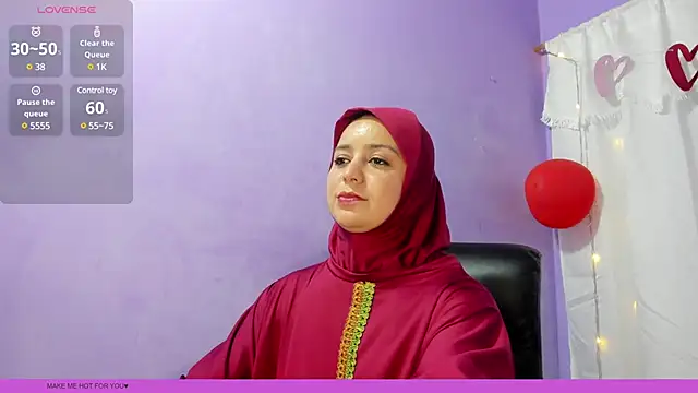 Snapshot of BadraSaadi chatting on 02.07.25 BadraSaadi online show from 02.07.25