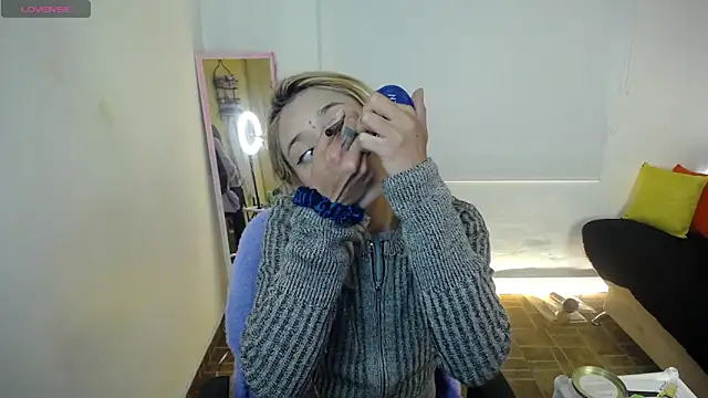 Snapshot of 911Calling chatting on 12.19.24 911Calling online show from 12.19.24