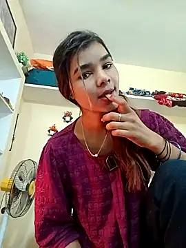 Snapshot of Cut_rabita chatting on 03.08.25 Cut rabita online show from 03.08.25