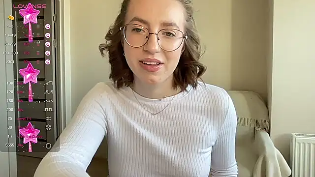 Snapshot of liins_wet chatting on 02.16.25 liins wet online show from 02.16.25
