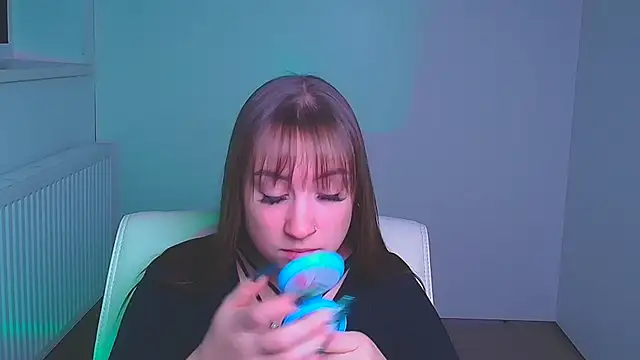 Evelina GG online show from 12.21.24