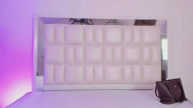 Snapshot of Alhana_pulido chatting on 01.18.25 Alhana pulido online show from 01.18.25