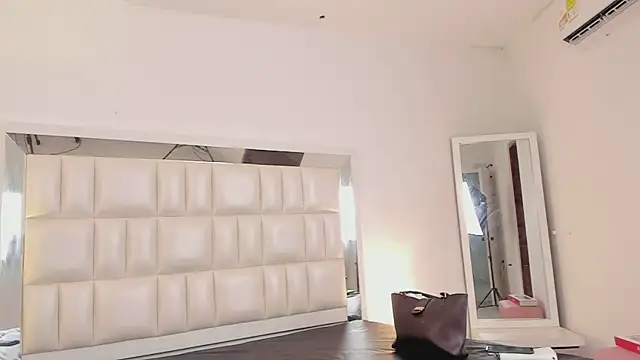 Snapshot of Alhana_pulido chatting on 03.18.25 Alhana pulido online show from 03.18.25