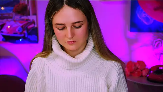 Snapshot of DeboraLarson chatting on 01.16.25 DeboraLarson online show from 01.16.25