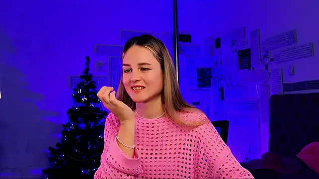 Snapshot of DeboraLarson chatting on 01.24.25 DeboraLarson online show from 01.24.25