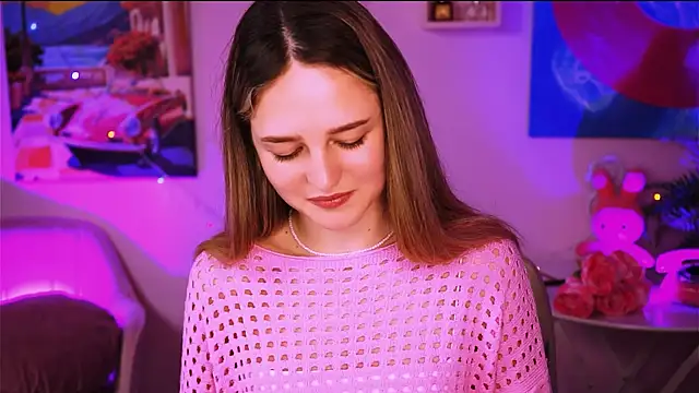 Snapshot of DeboraLarson chatting on 01.26.25 DeboraLarson online show from 01.26.25