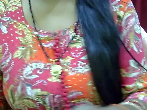 Snapshot of HOT-SEEMAA chatting on 10.26.25 HOT-SEEMAA online show from 10.26.25