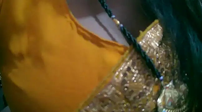 Snapshot of LOVE-SUSHILA chatting on 02.04.25 LOVE-SUSHILA online show from 02.04.25