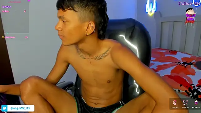 loistwink  online show from 10.21.25