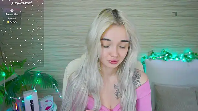 Ashley S online show from 02.08.25