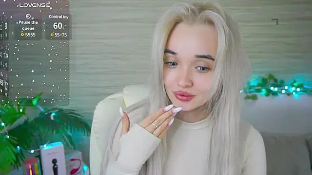 Ashley S online show from 03.19.25