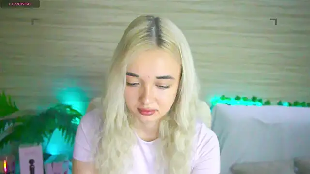 Ashley S online show from 09.11.25