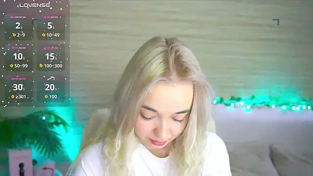 Ashley S online show from 09.23.25